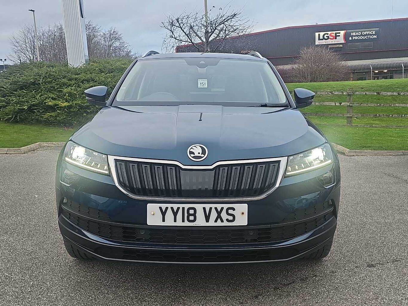 SKODA Karoq SUV 2.0TDI 150ps 4X4 Edition *Petrol Blue with Extras