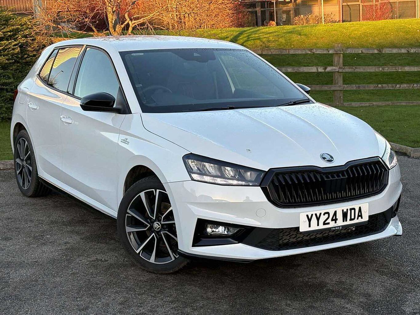 SKODA Fabia Hatch 1.5 TSI 150ps Monte Carlo DSG *Ex Demo Moon White